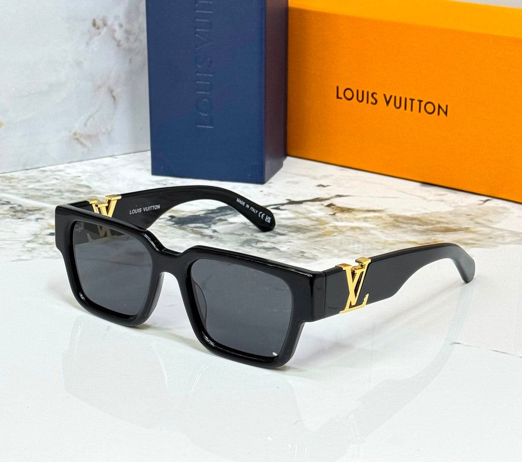 Lv sunglasses 🕶️