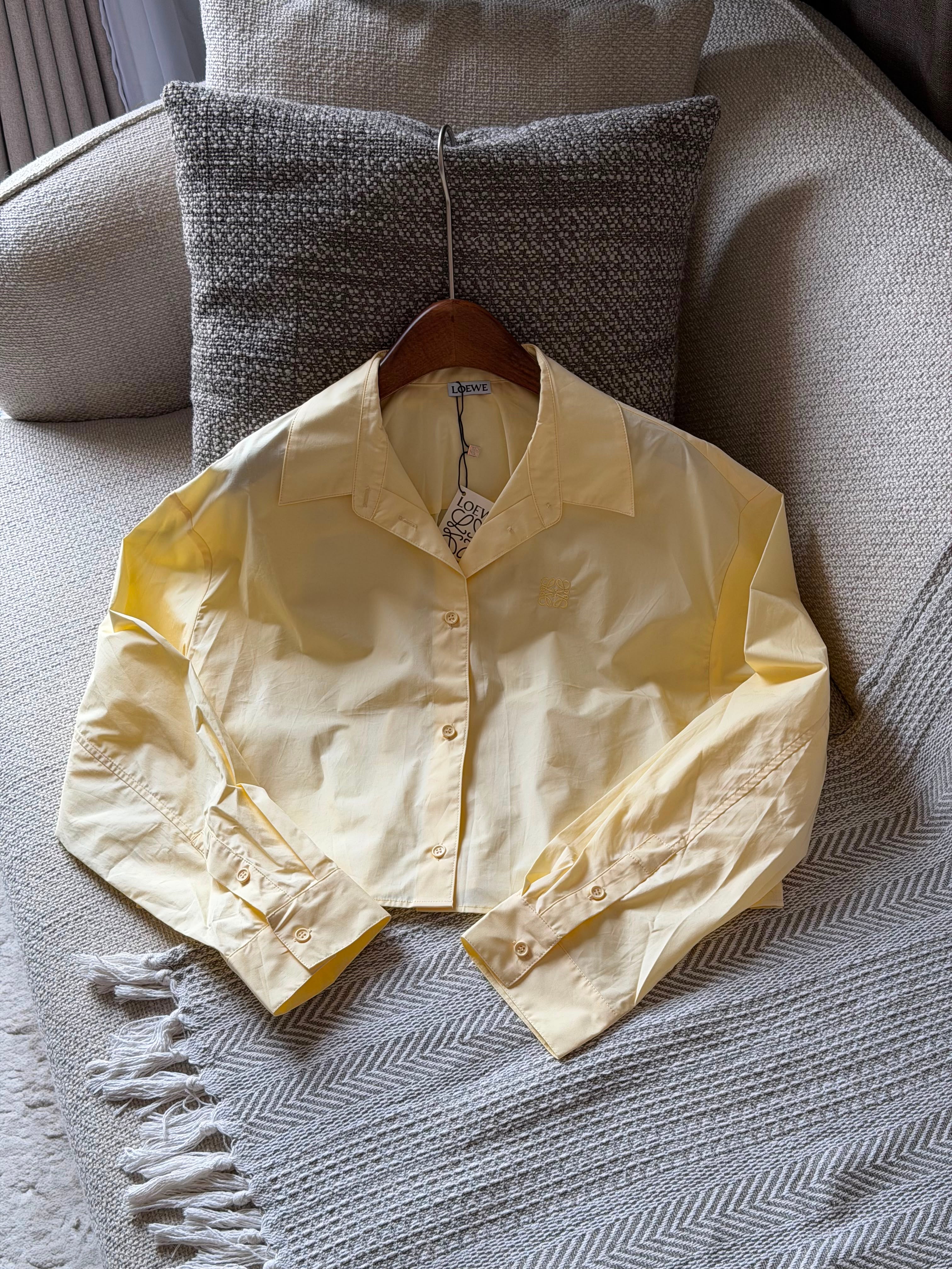Clothes lady