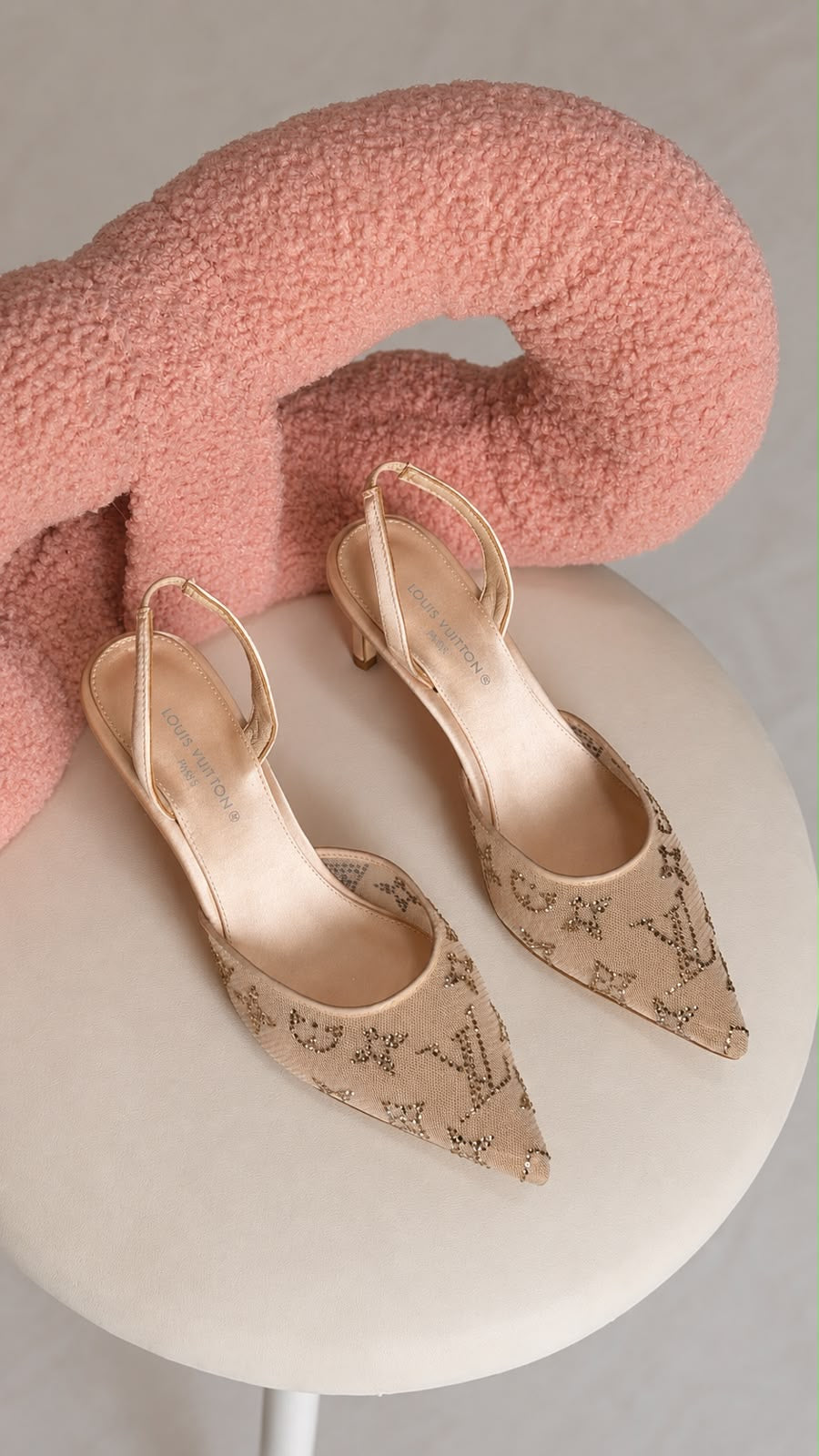Lv heel shoes