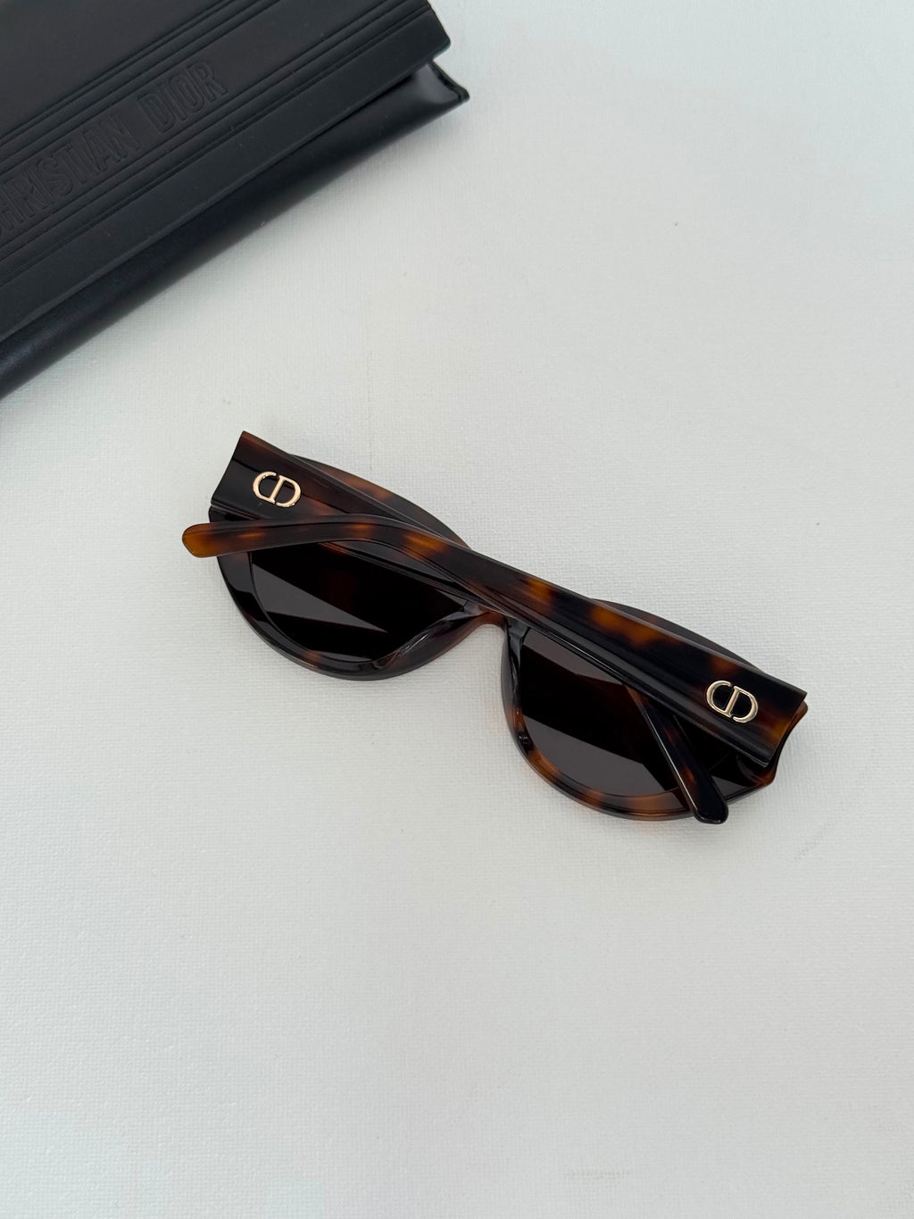 Dior sunglasses 🕶️