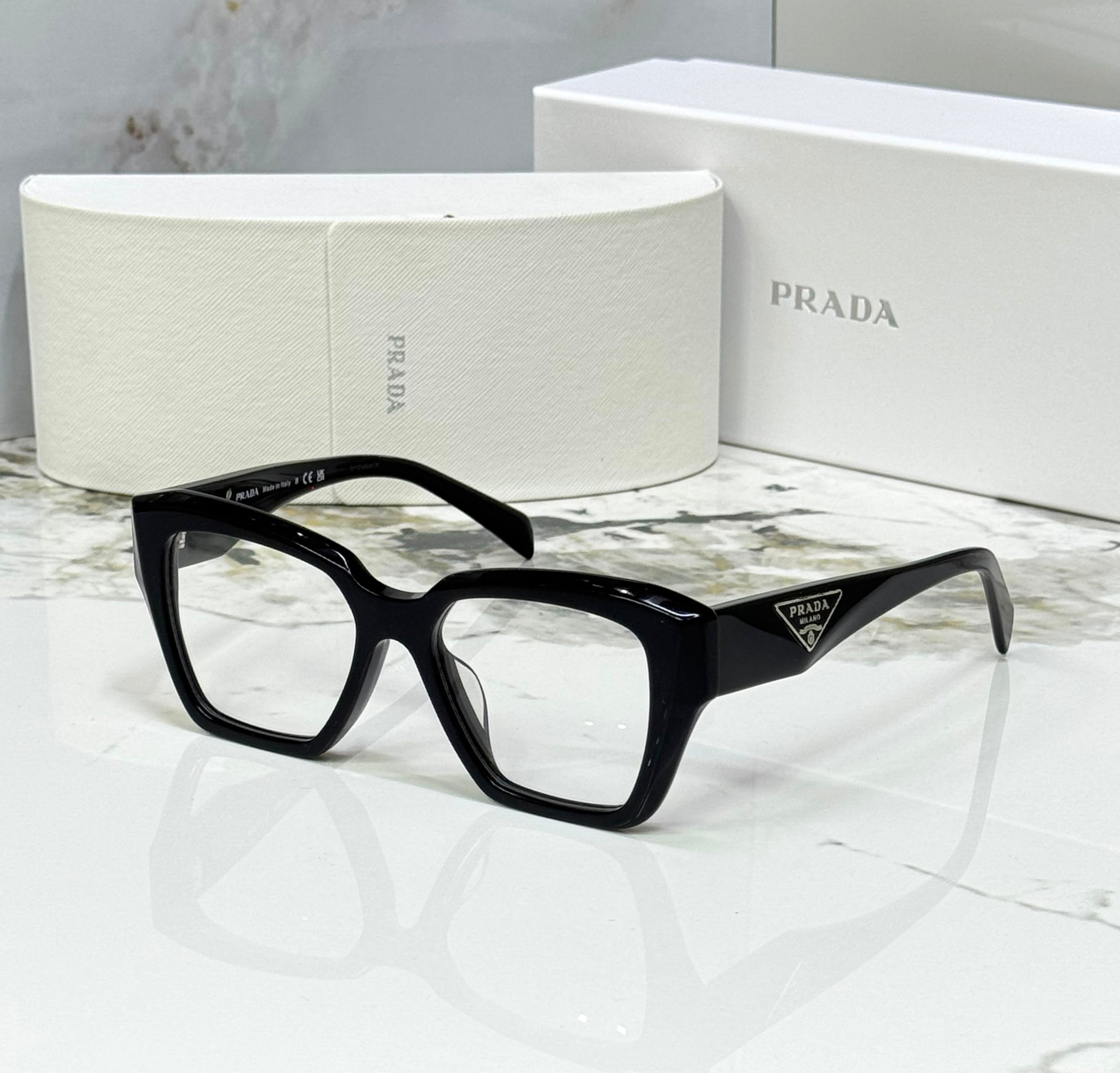 Dior sunglasses 🕶️