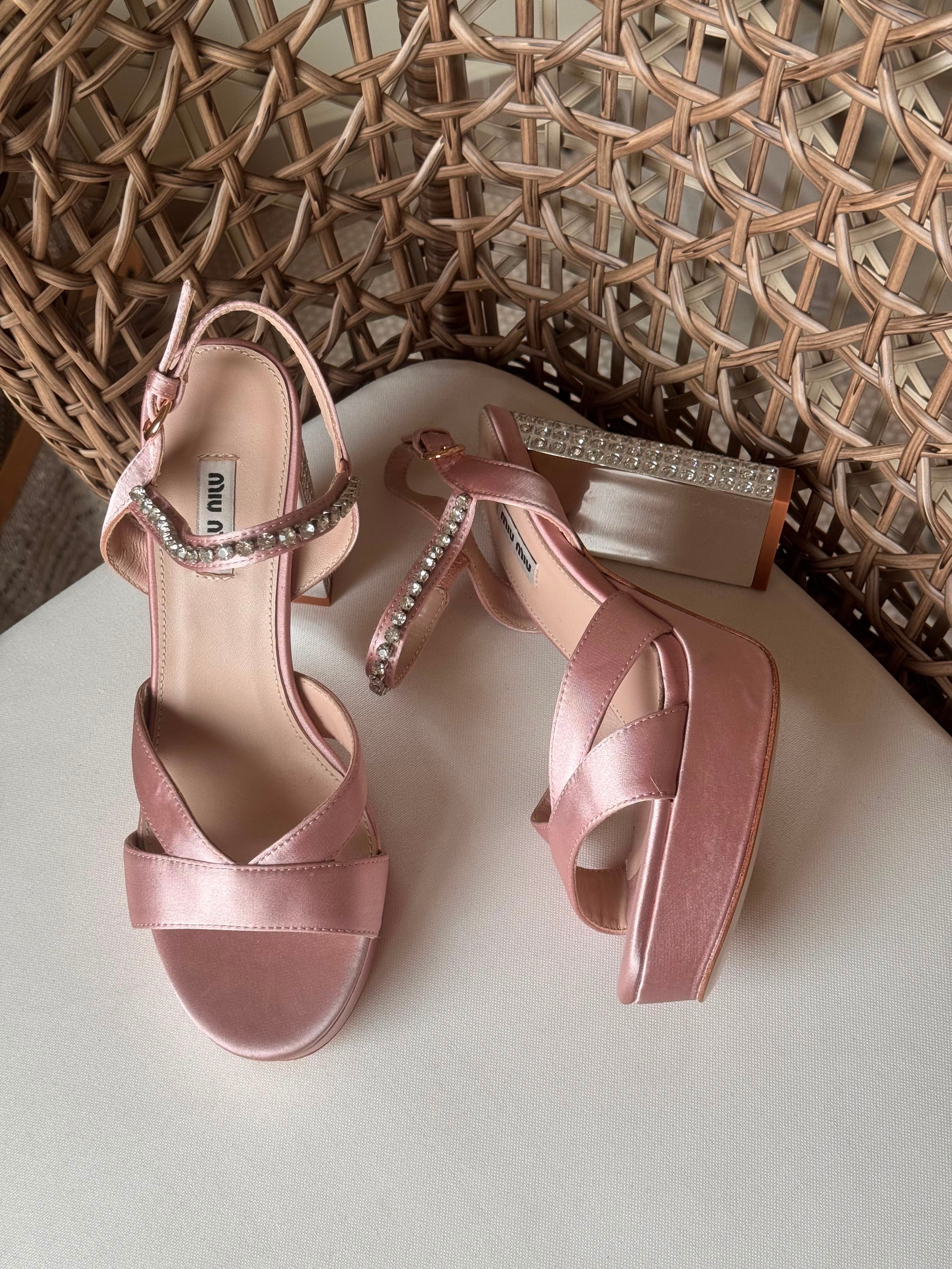 Heel shoes Miu Miu
