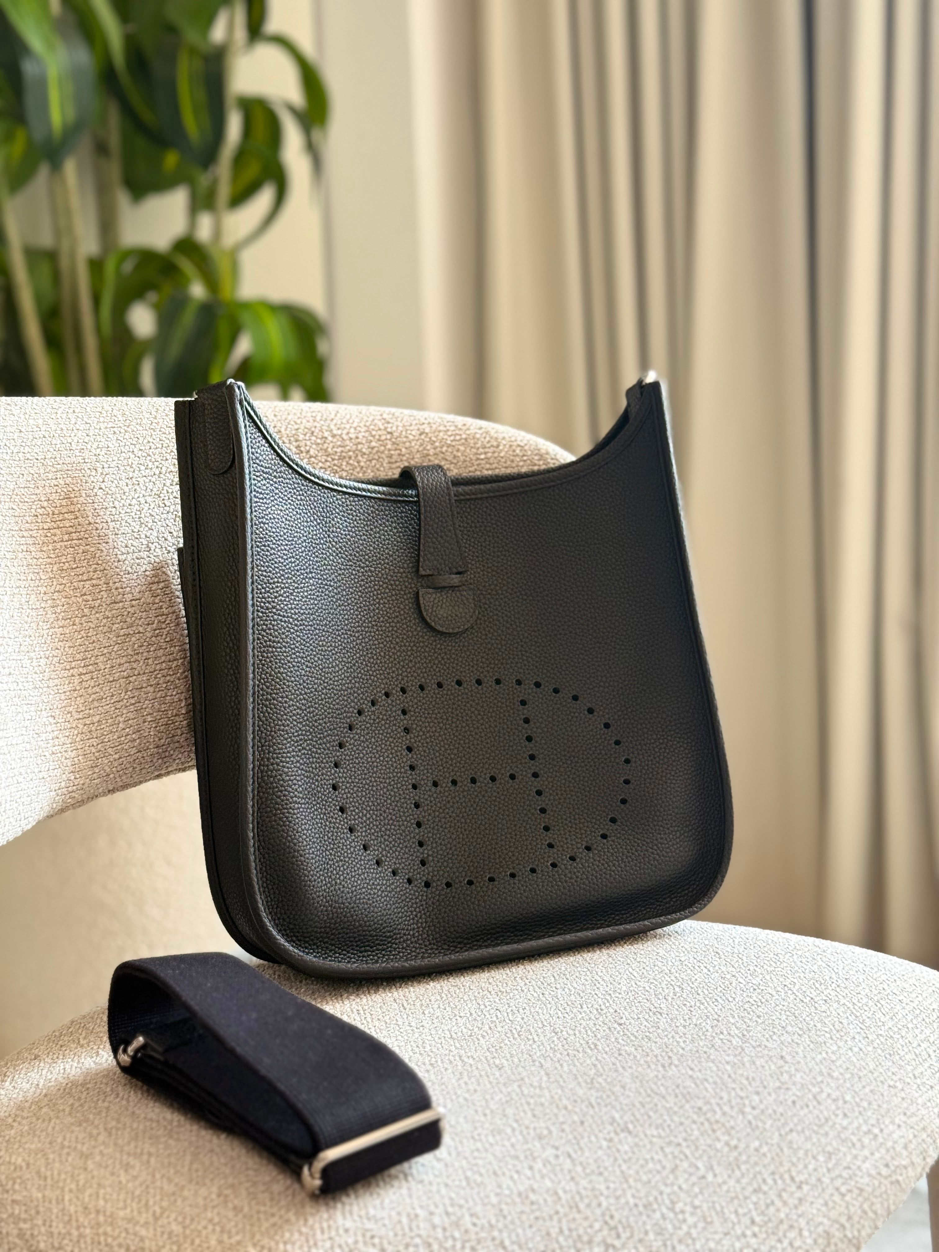 *Hermes Evelyne*🤩✨
Size: 29cm*