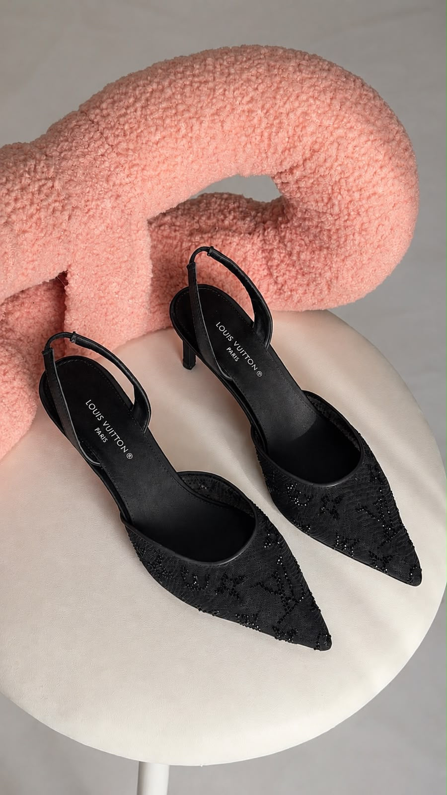 Lv heel shoes
