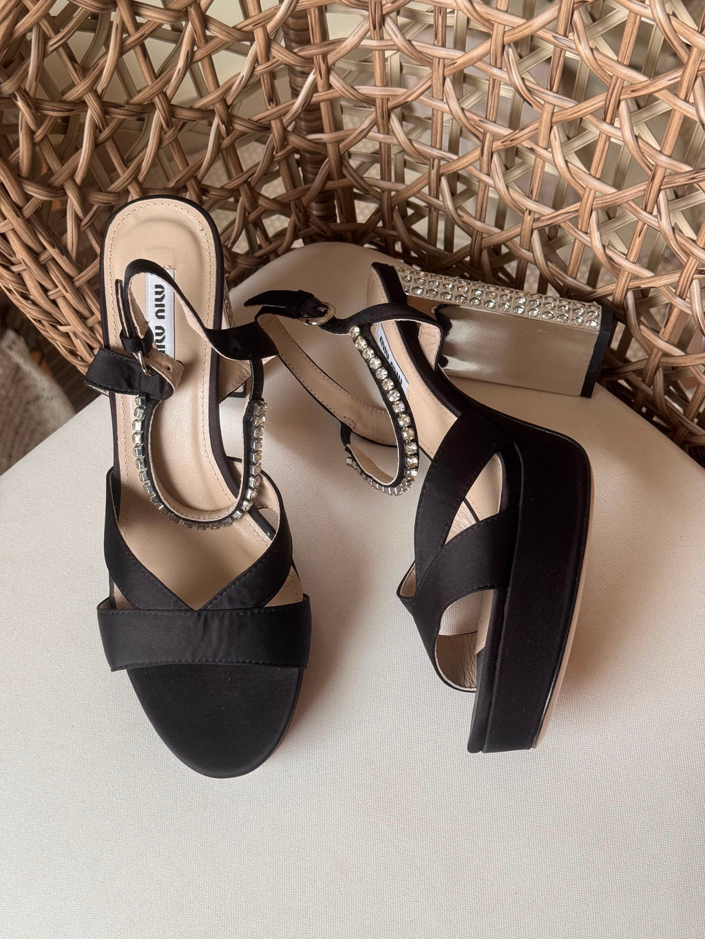 Heel shoes Miu Miu