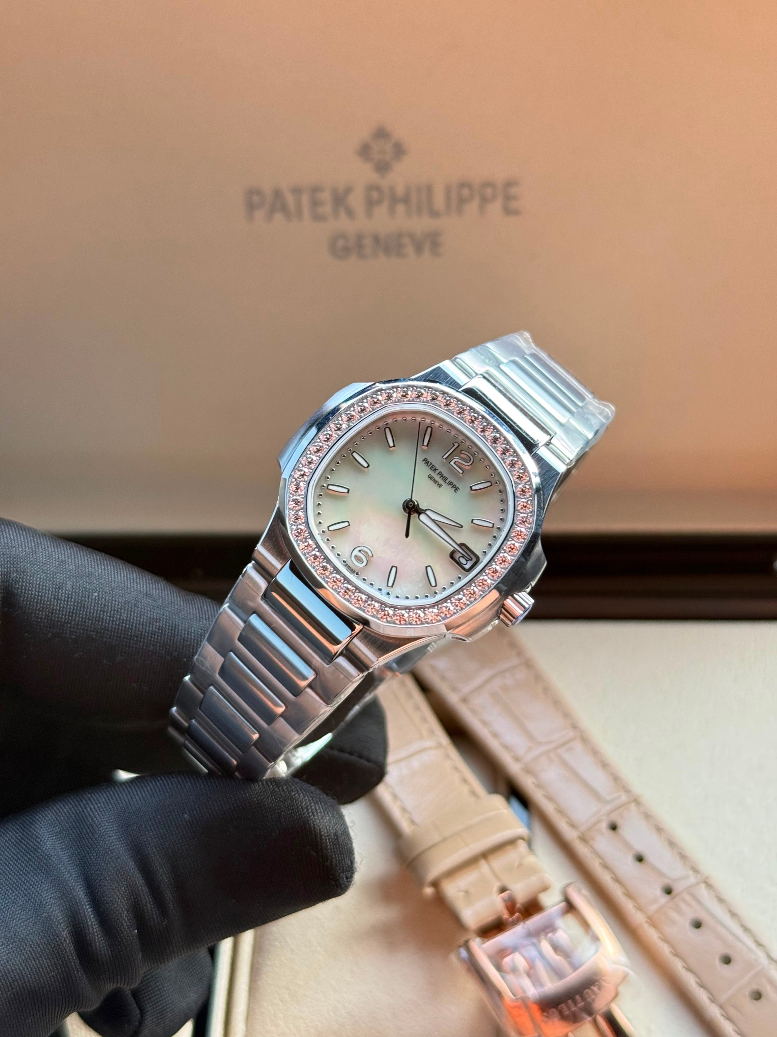 Lp watch woman