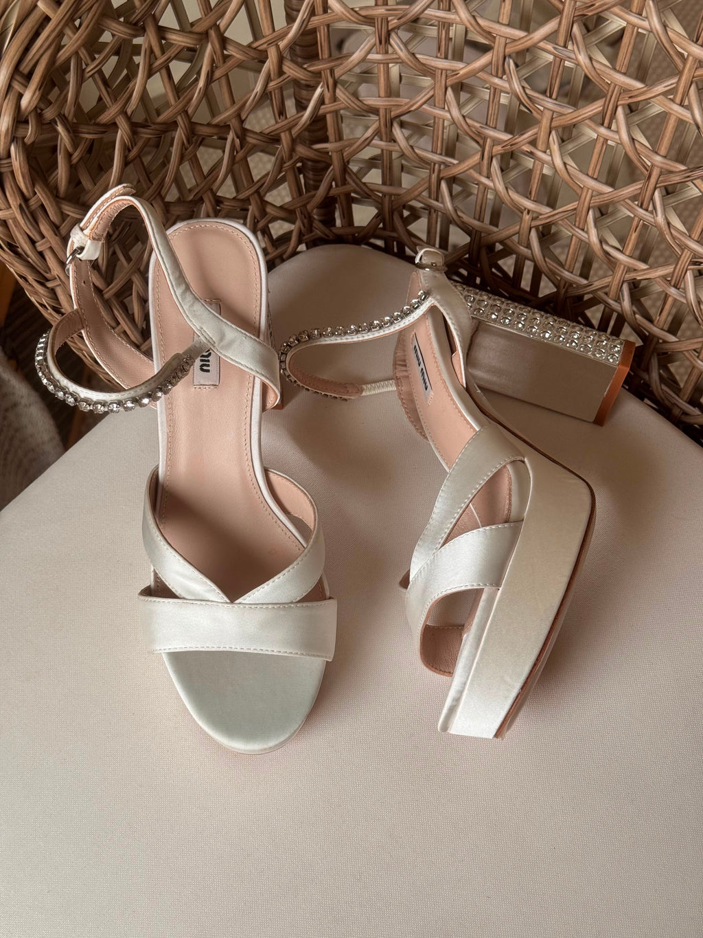 Heel shoes Miu Miu