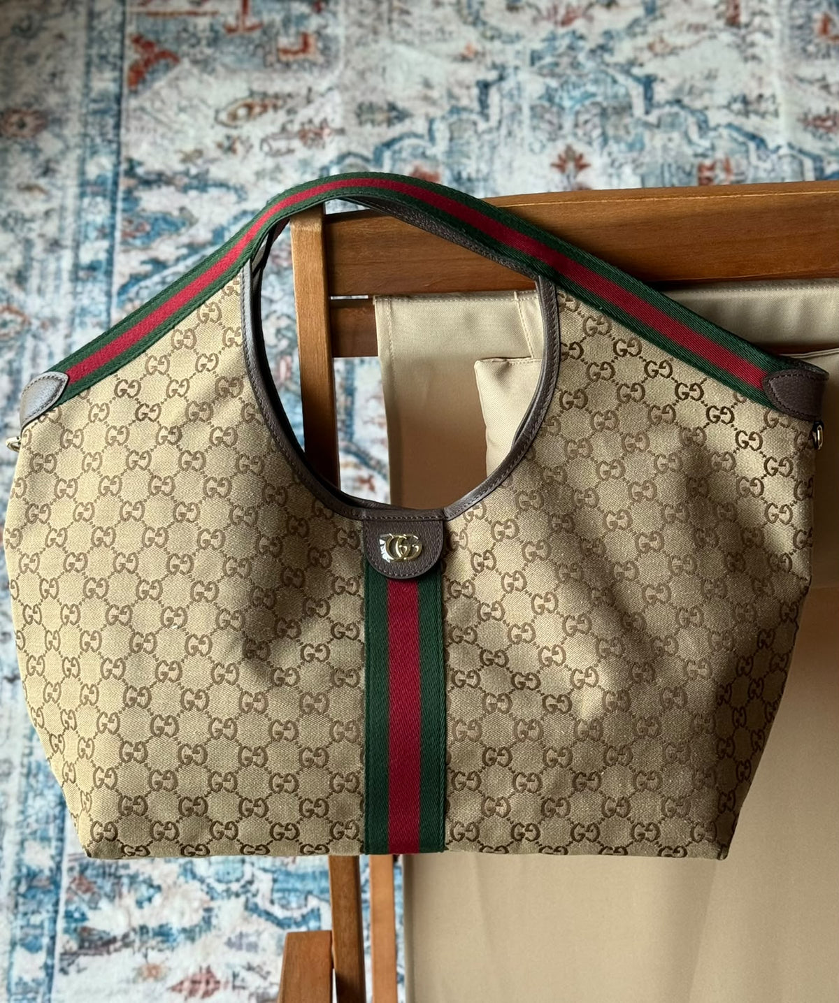 Tote bag
